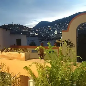Casa Vista Hermosa Bed & Breakfast